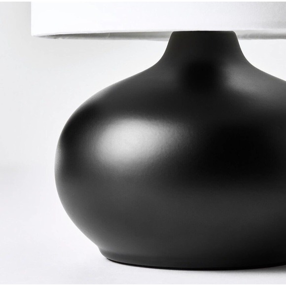 IKEA TVÄRFOT TVARFOT Stoneware Table Lamp, Black/White, 9" (004.675.26) NEW - Picture 3 of 3